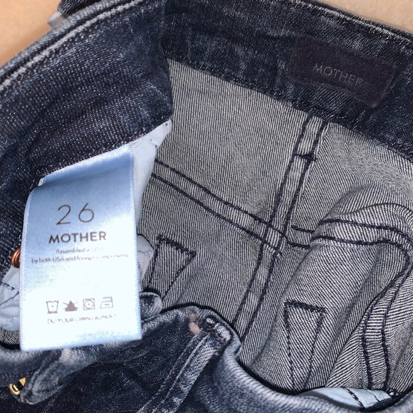 Mother Denim High Waisted Looker Jeans in Here Kitty, Kitty Glitter Racer 26 - Picture 7 of 13